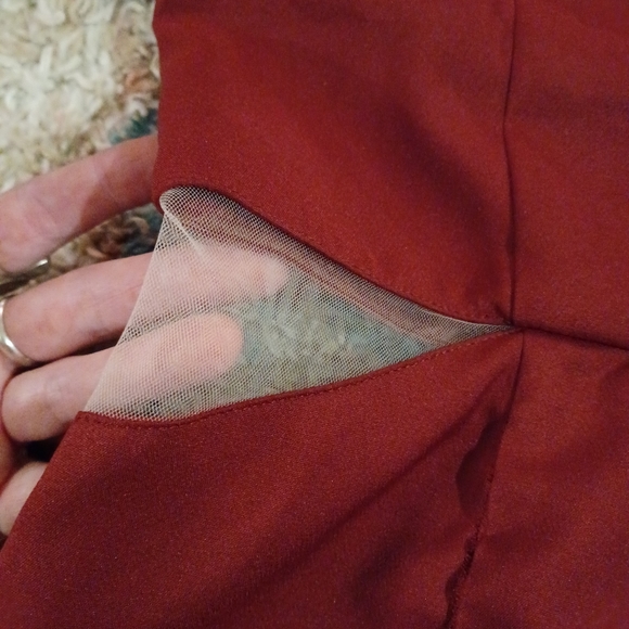 NWT Tobi Romper • Burgundy With Mesh Cut Outs •Size L - Picture 5 of 11